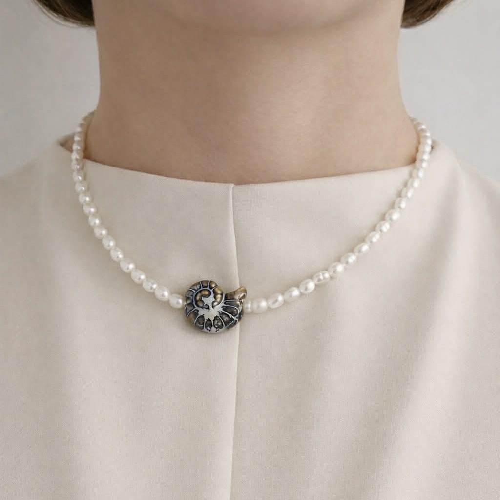 Колие с естествени перли и ръковина подарък