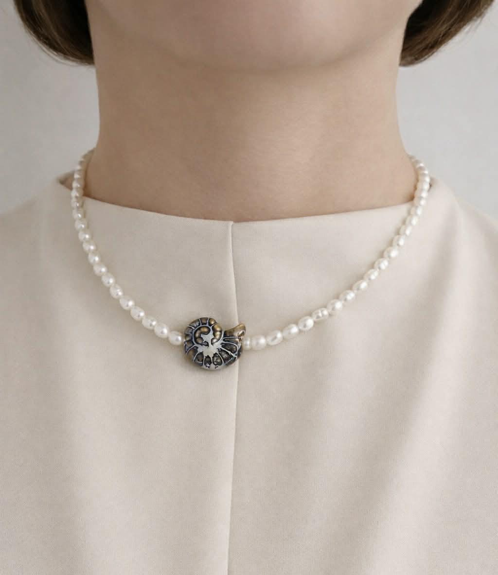 Колие с естествени перли и ръковина подарък