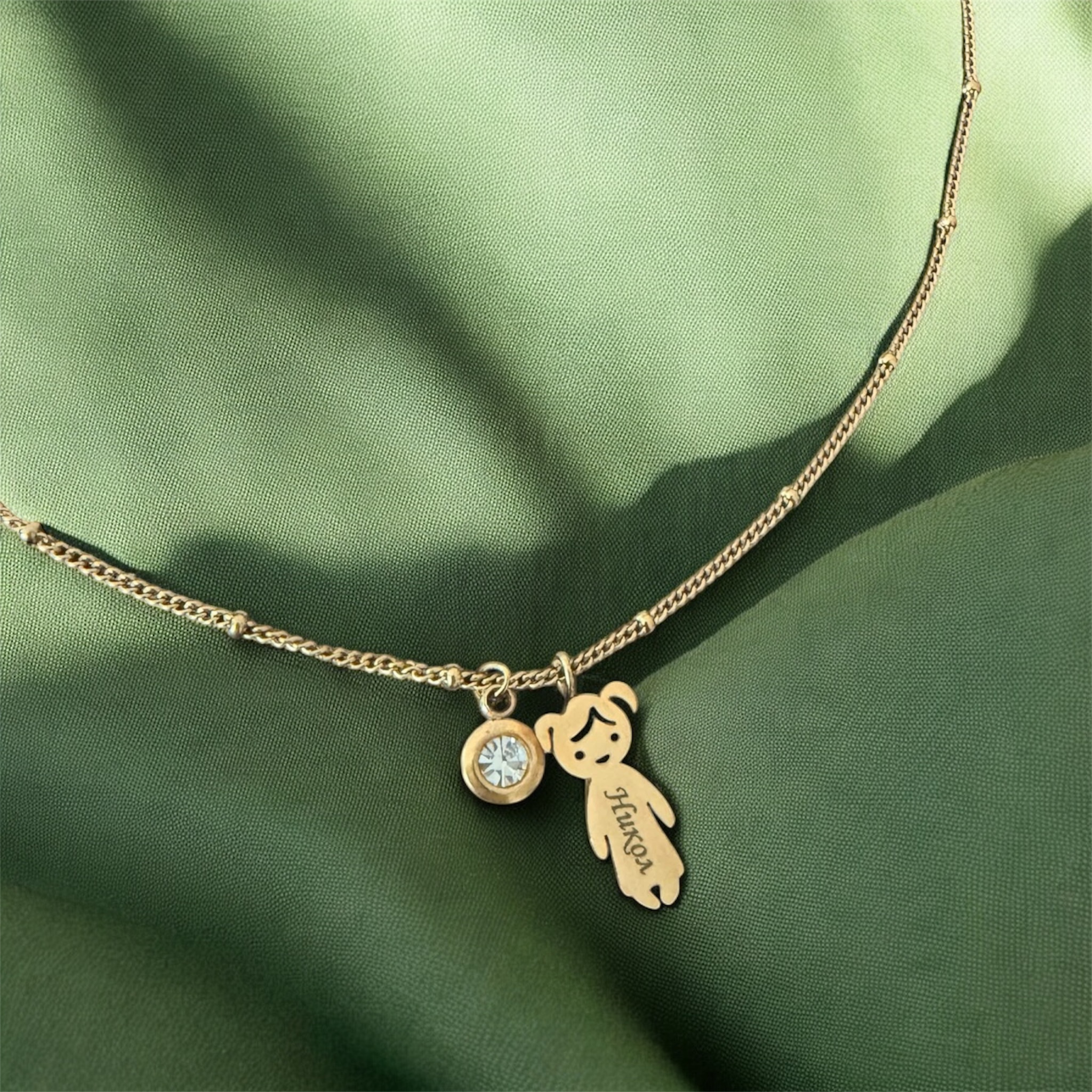 Колие с дете и цирконий