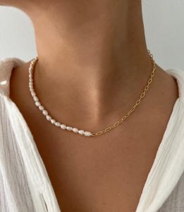 колие по врата с перли и paperclip подарък