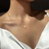 колие с кръст и камъче цирконий подарък