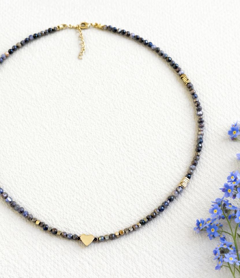 Колие със сапфир, хематит и сърце подарък