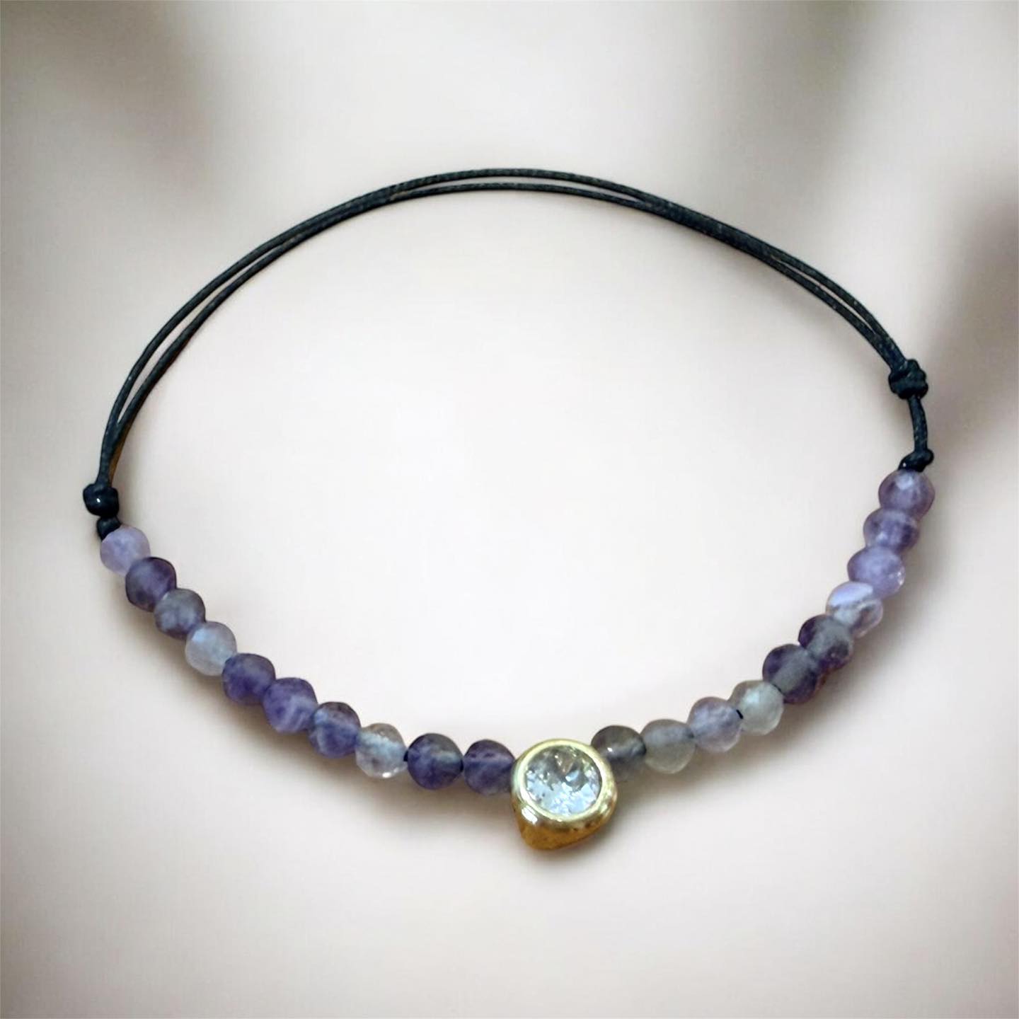 гривна с аметист и цирконий подарък