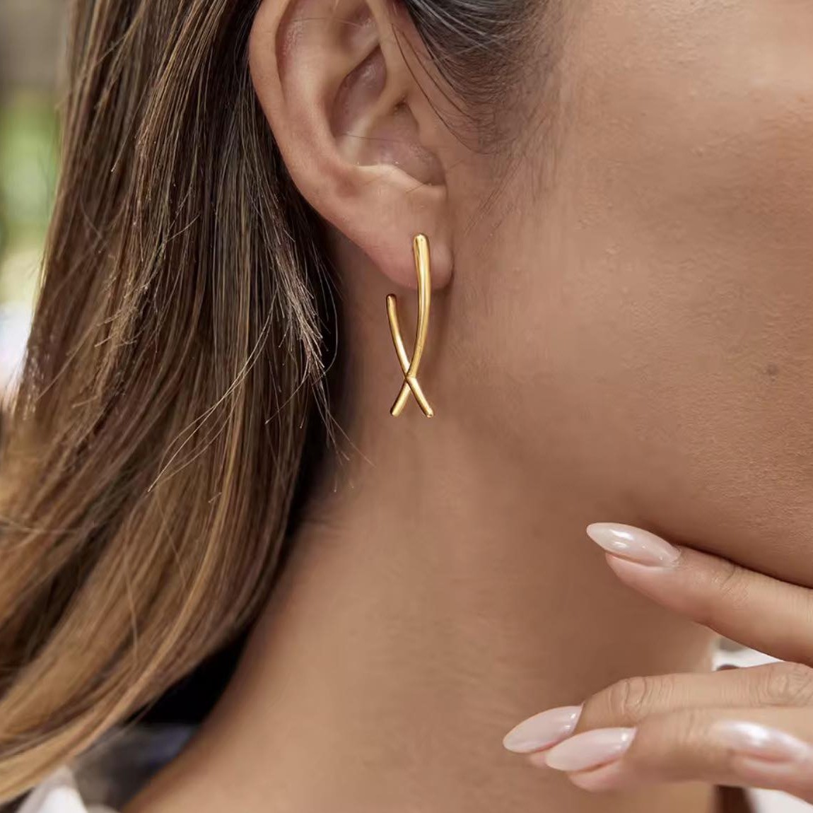 преплетени обеци подарък